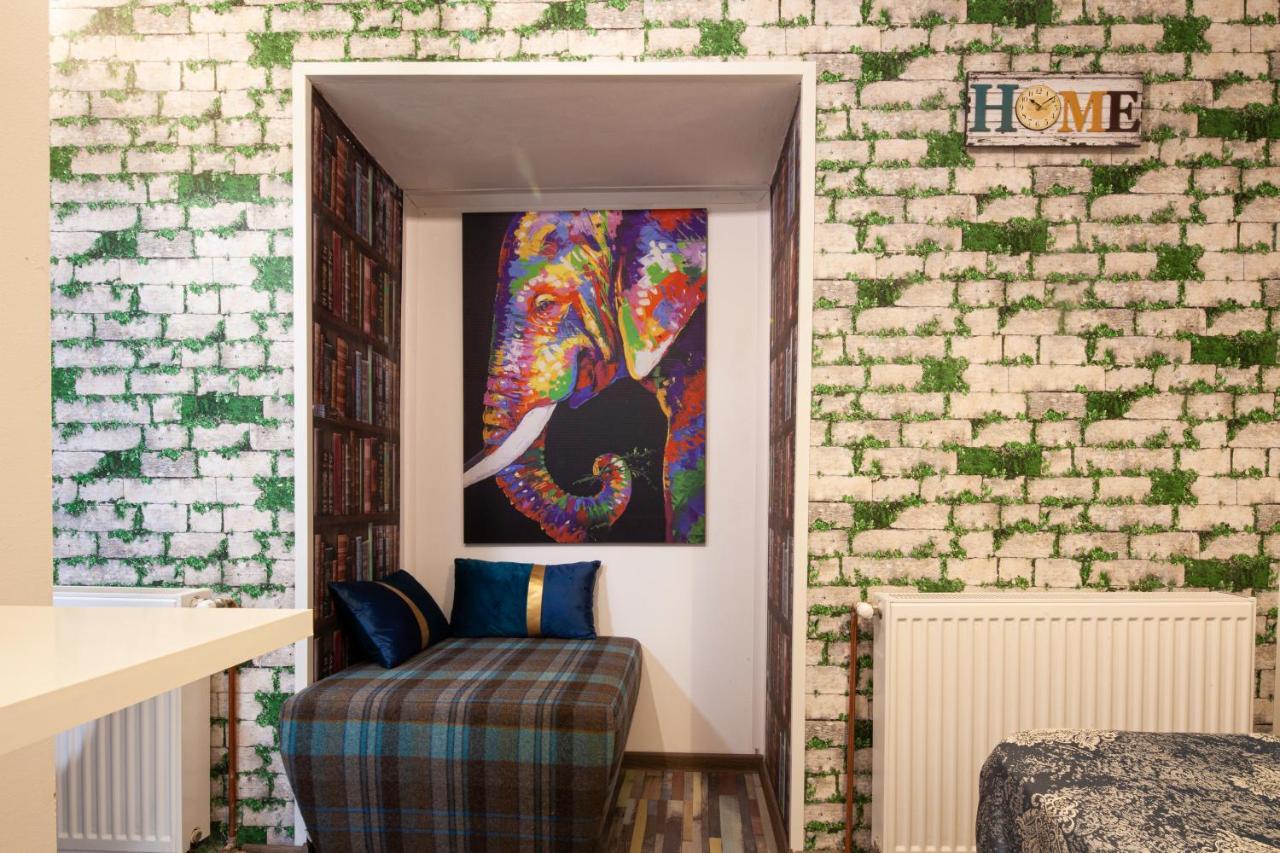 Moss Boutique Apartment Brasov Bagian luar foto