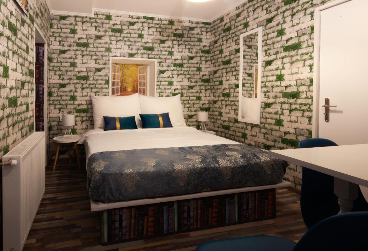 Moss Boutique Apartment Brasov Bagian luar foto
